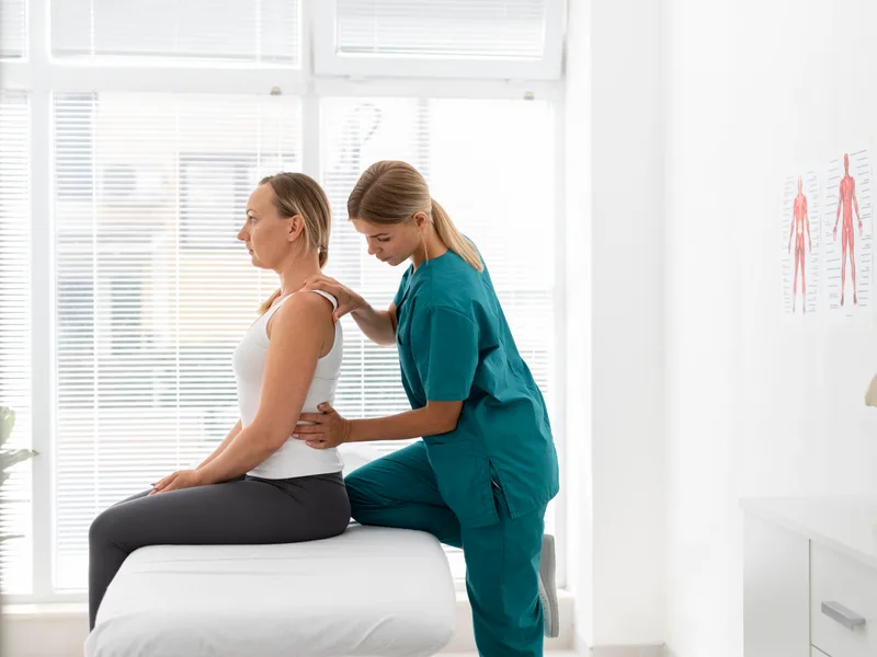 Intersegmental Traction Therapy at Wellcare Chiropractic And Rehabilitation Clinic in houston