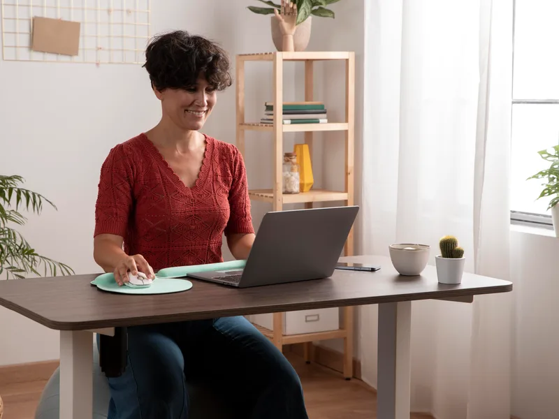 How Wellcare Chiropractic And Rehabilitation Clinic treats poor posture in houston