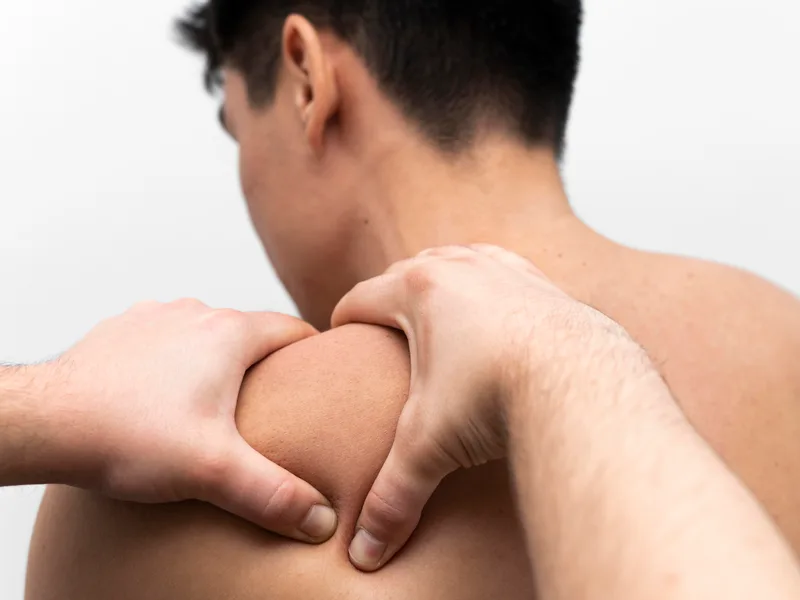 Chiropractic care for rotator cuff injury at Wellcare Chiropractic And Rehabilitation Clinic in houston